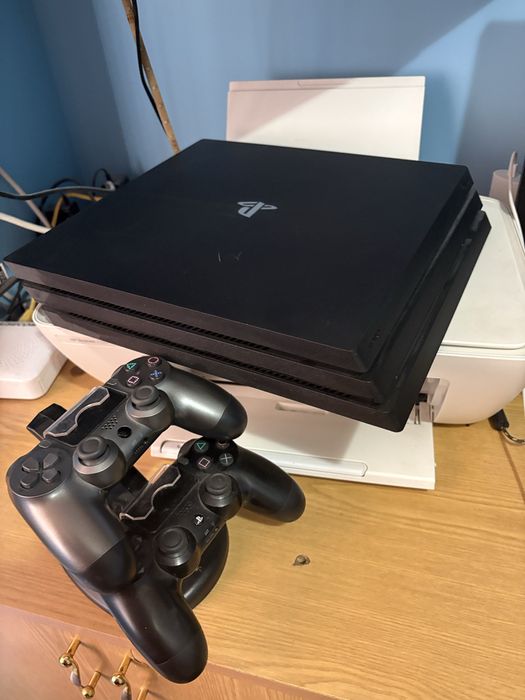 Playstation 4 pro 1TB