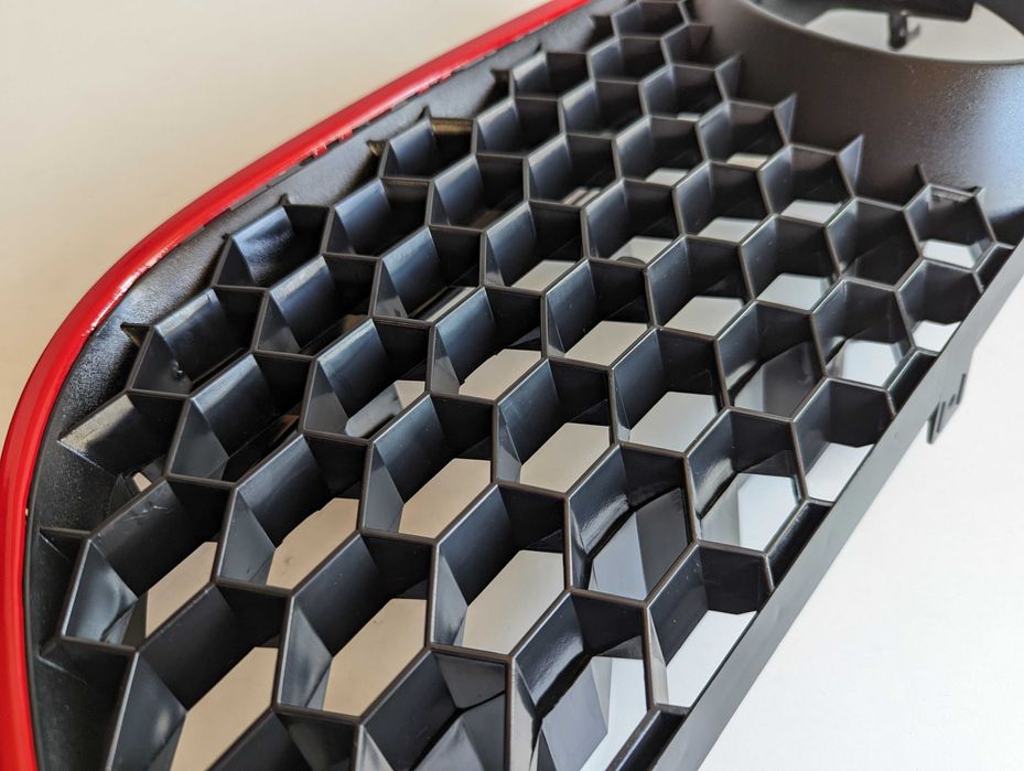 Решетка VW ПОЛО 9н3 ГТИ POLO GTI 9N 9N3 черна червен кант гланц