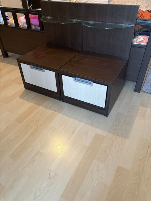 Ношни шкафчета 2бр=50€