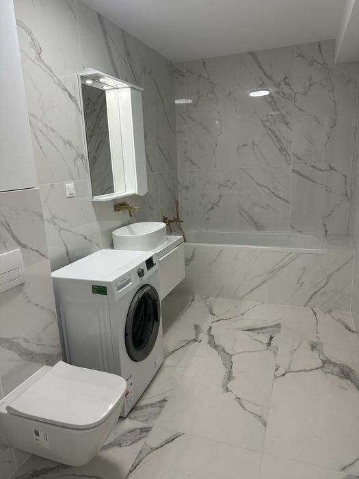 Inchiriez apartament 2 camere Mariott, Catedrala