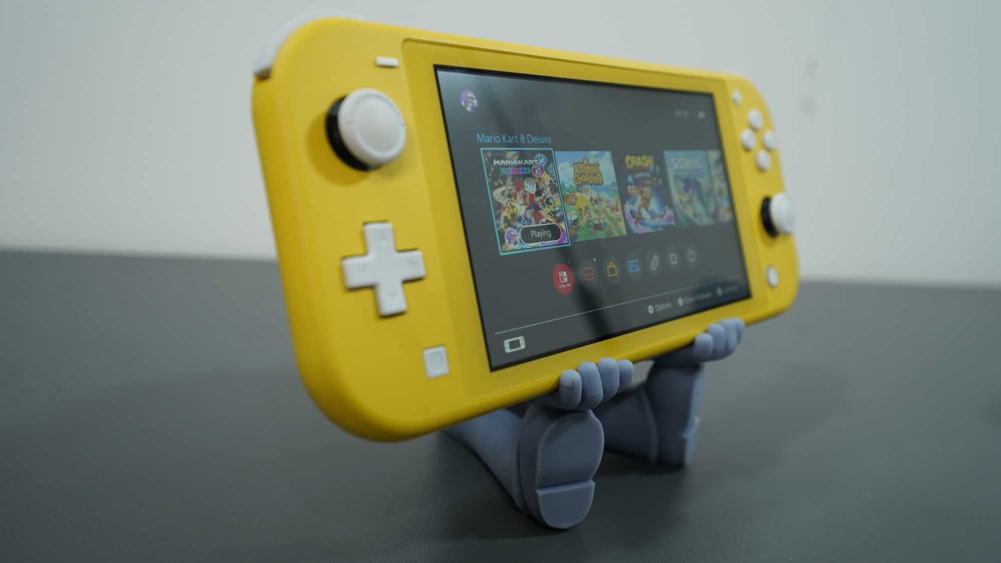 Nintendo Switch Lite - като ново, с чип / мод, 128GB карта и 17 игри гр ...