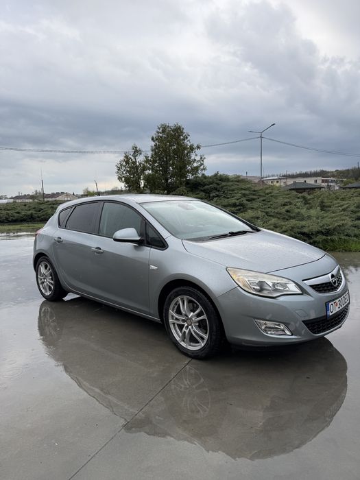 Opel Astra J CDTI