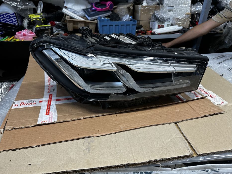 Far dreapta full led bmw seria 5.g30.g31.cod:9479262-13.