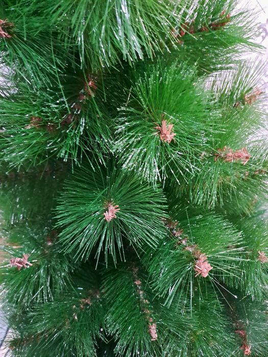 Елка искусственная