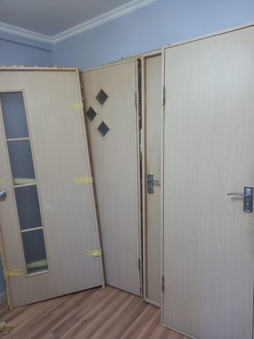 Межкомнатные двери с ручкой