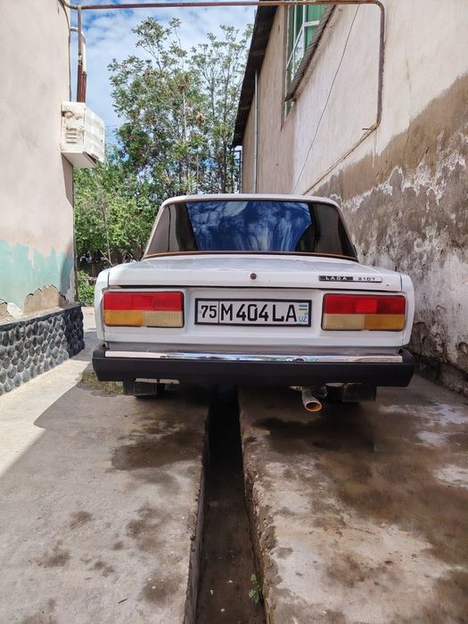 2107 semyorka lada