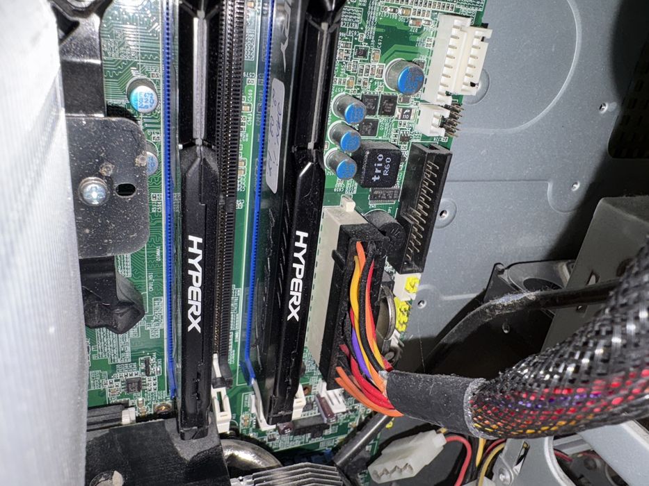 PC / Unit desktop - i5-2400 / 8GB RAM HyperX / GTX 960 2GB / Sursa Segotep 500W