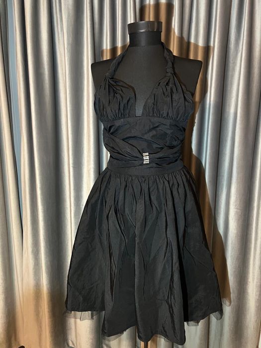 Rochie neagra eleganta