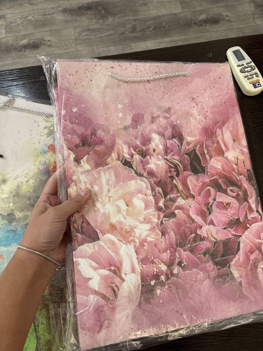 Подарочные пакеты разные