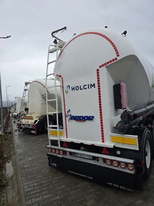 Vând cimentruck ARDOR
ISCIR valabil, recent reînnoit.
Re