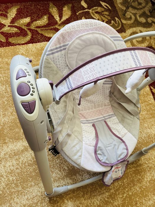 Leagan electric cu melodi pentru bebelusi