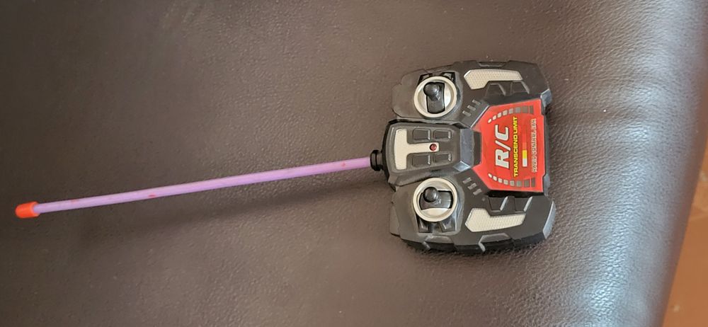 Детская машинка электрическая.