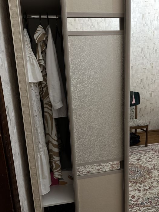 Продам очень красивый спальный гарнитур
