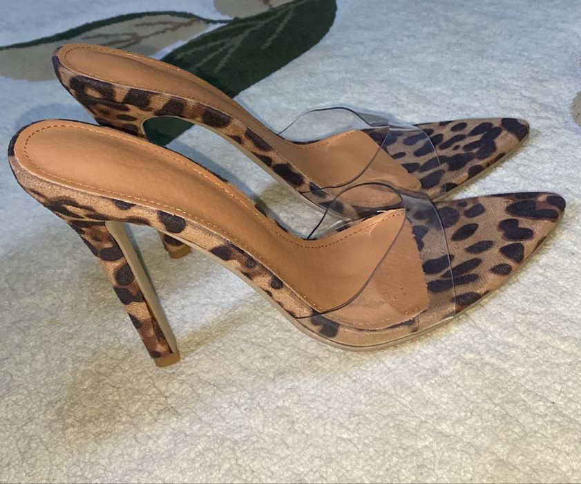 Туфли, каблуки женские