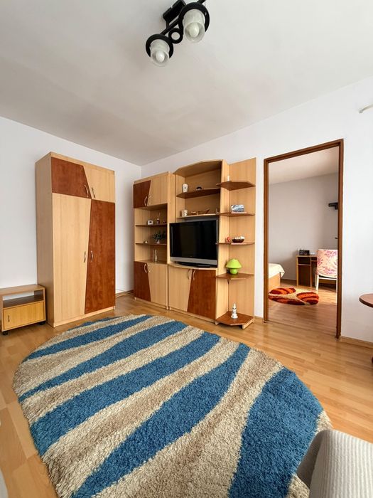 Închiriez apartament 2 camere, centrala proprie, Craiova - zona Școala 30
