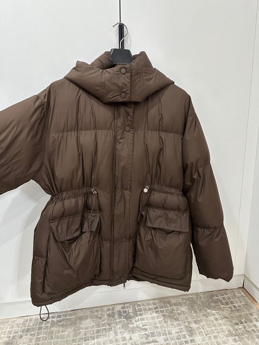 Продам куртку коричневая