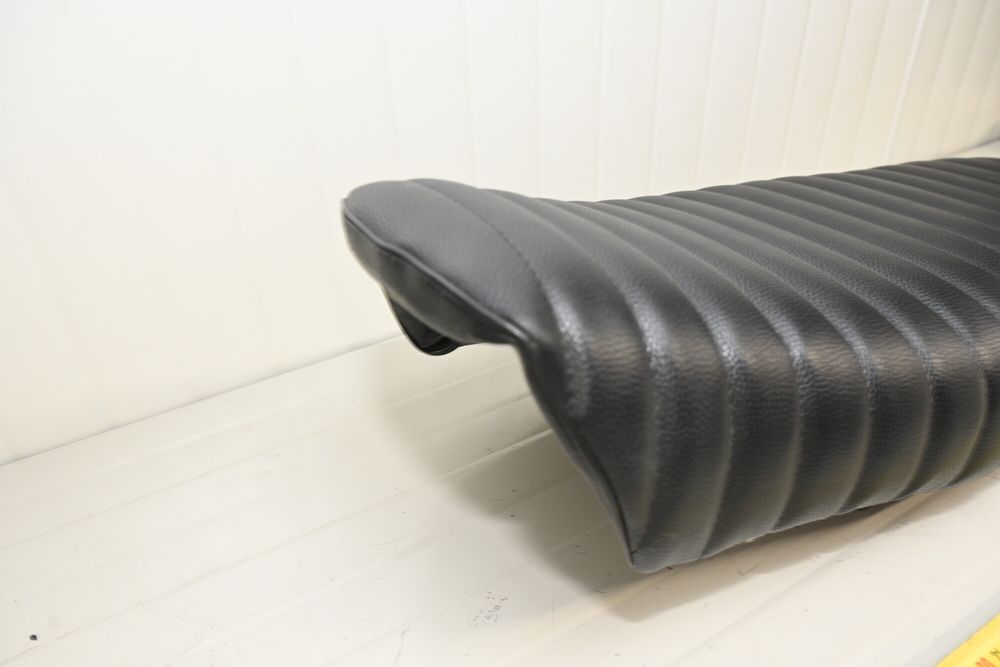 Cafe Racer Custom Sa sezut pilot