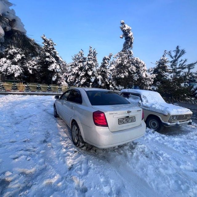 Lasetti 1.8 Gentra qilingan 2009-Yil metan gaz+benzin