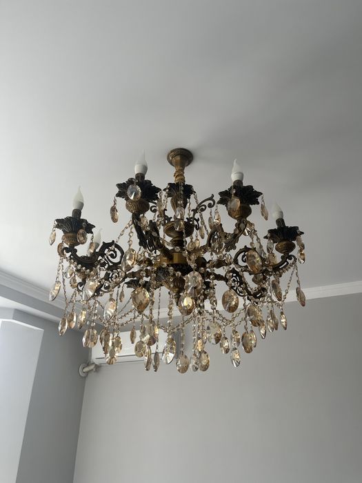 Люстра для гостиной