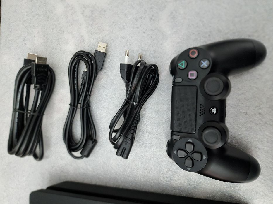 Sony РlayStаtion 4 Slim 500 гб, 1 дж оригинал. С играми.