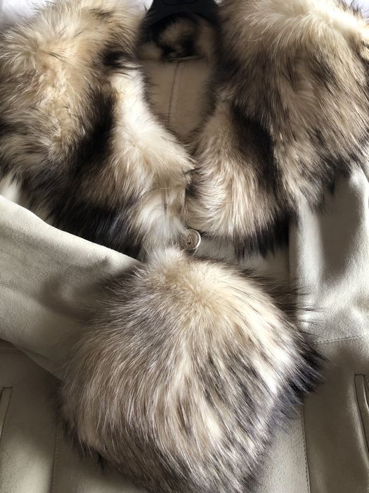 Кожух с яка от лисица.Размер 44