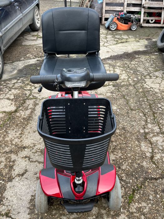 Инвалидна електрическа REVO