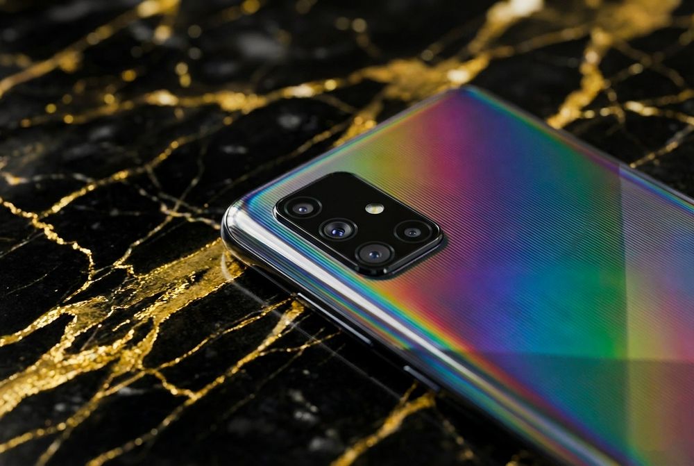 Samsung galaxy a71 в идеальном состоянии