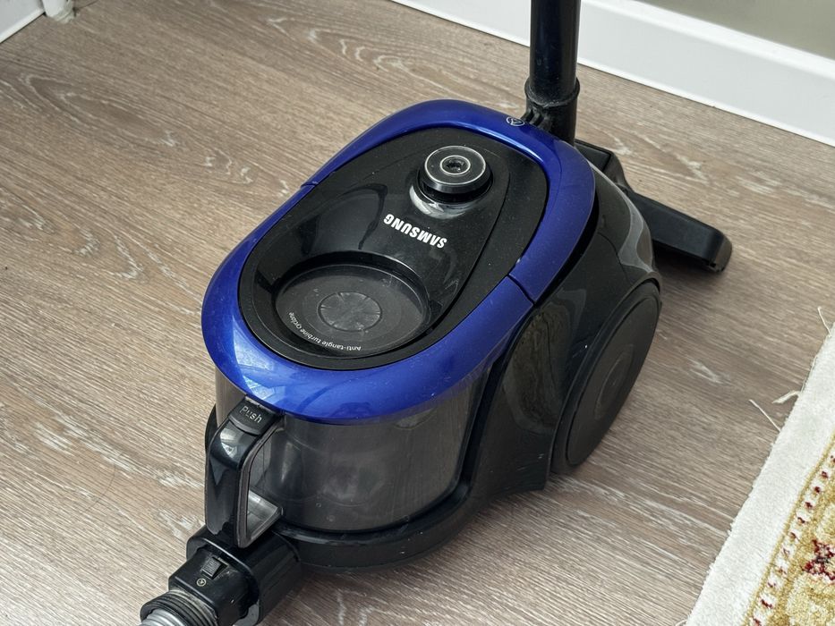 Пылесос Samsung 2000w