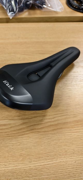 Седалка Fizik Terra Aidon X3 Kium