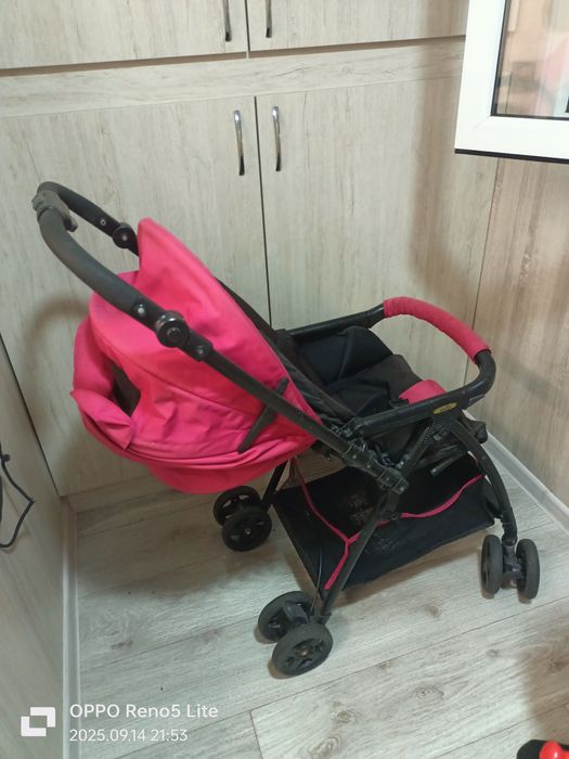 Коляска детская фирмы Joie