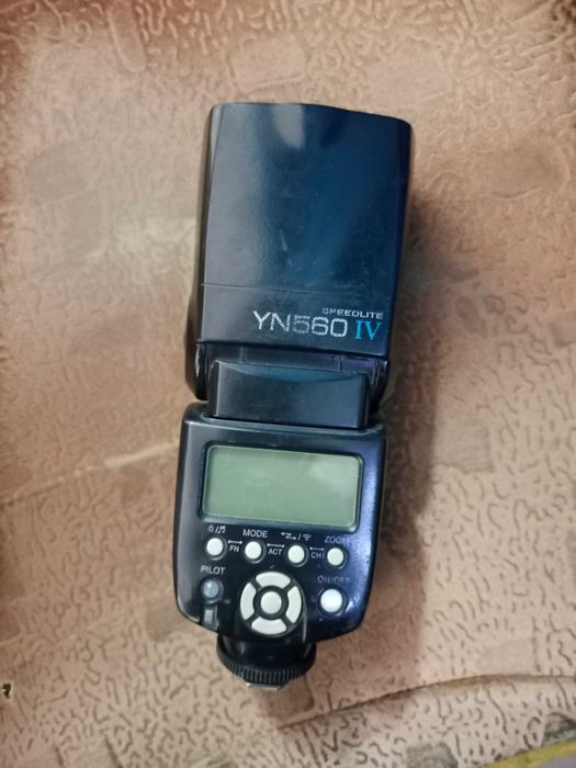 Фотовспышка yongnou 4