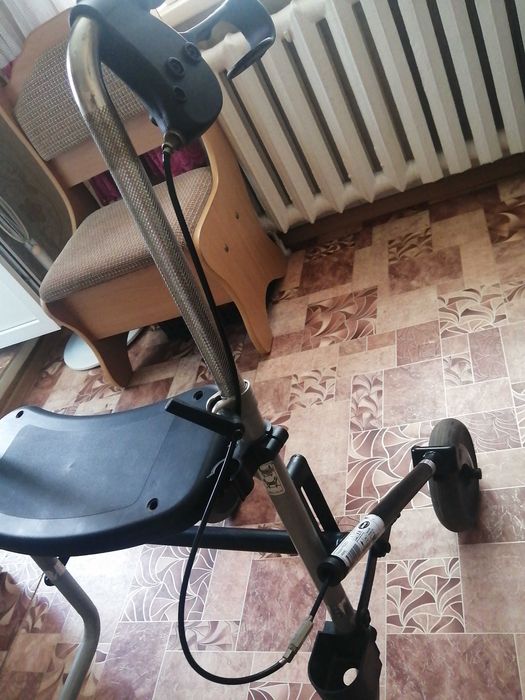 Ходунки роллаторы с сиденьем (Швеция)