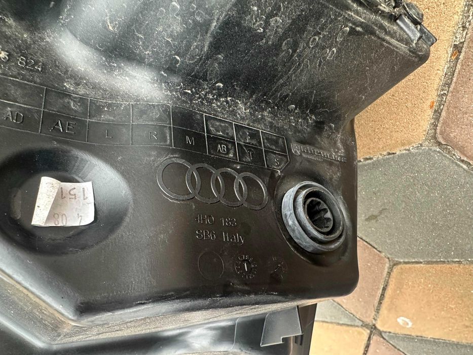 Carcase Filtre Aer AUDI 4.2 TDI / 4.0 TFSI / 4.2 FSI originale