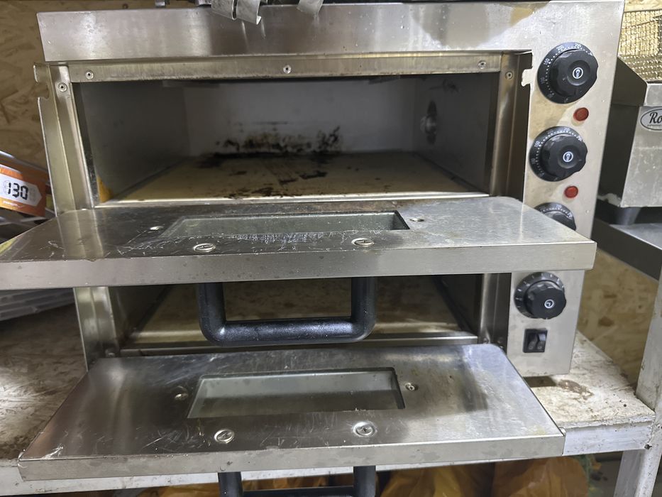 Продам электрическую пиццу печь