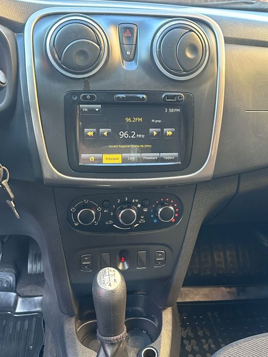 Dacia Logan 2014 luna 10