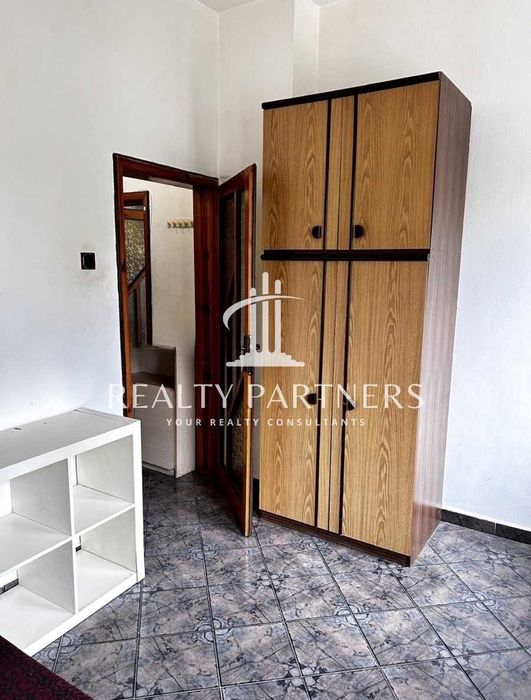 Продава се Двустаен апартамент в Перник, Изток - 41 кв.м за 1903 €/кв.м - Снимка #1