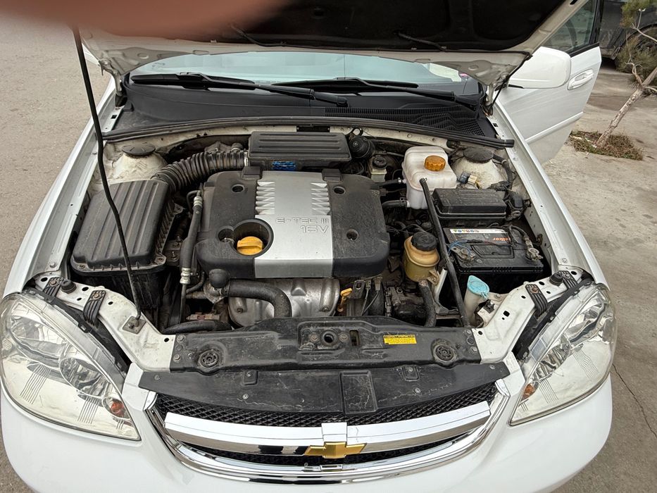 Ласетти идеал 2011