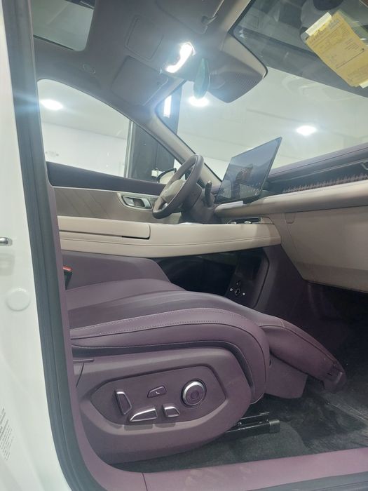Deepal s07 230 Ultra (XTR auto salon)