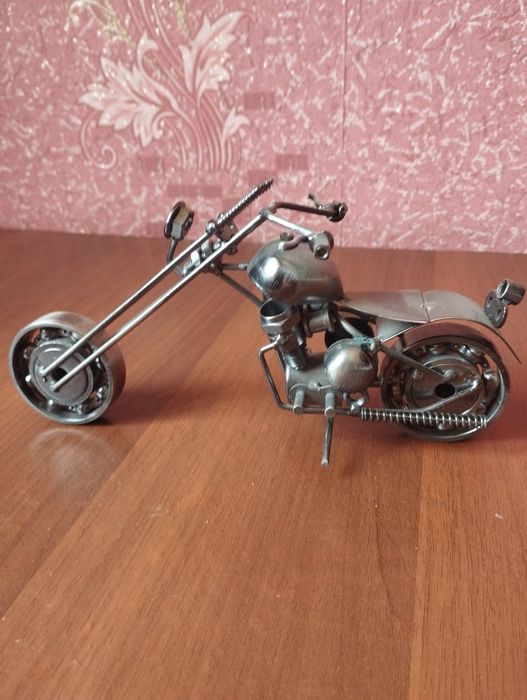 Продам сувенир, моделька мотоцикла.