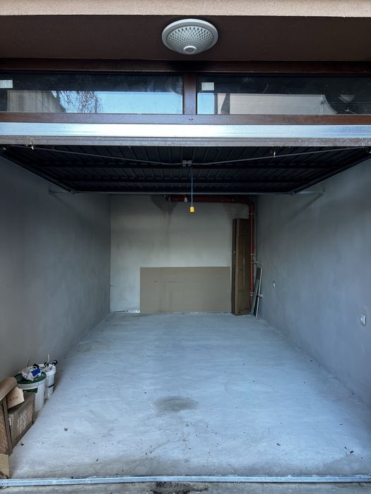 Гараж за склад под наем