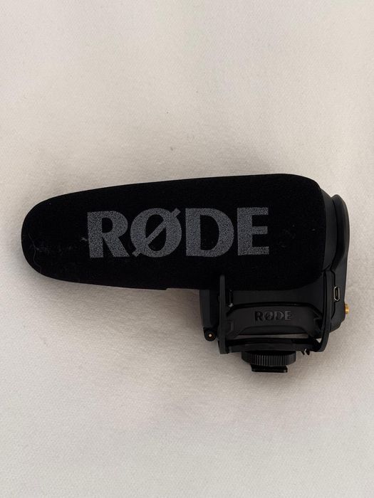 Microfon RØDE VideoMic Pro+