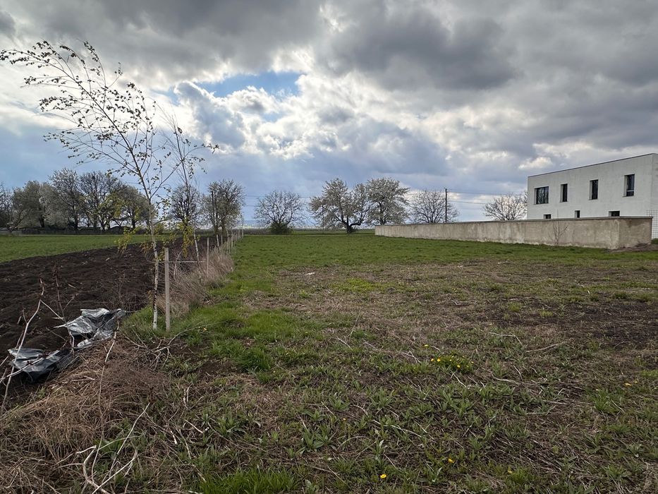PROPRIETATE DE INVESTIȚIE CASA+ 2 Ha de teren deschidere 60metri la drum