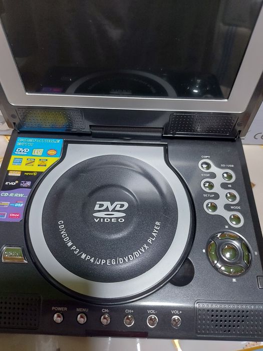 DVD плеер,для просмотра диска и игр.имеется жёсткий с диском.