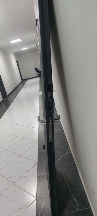 Сыртқы есік левый