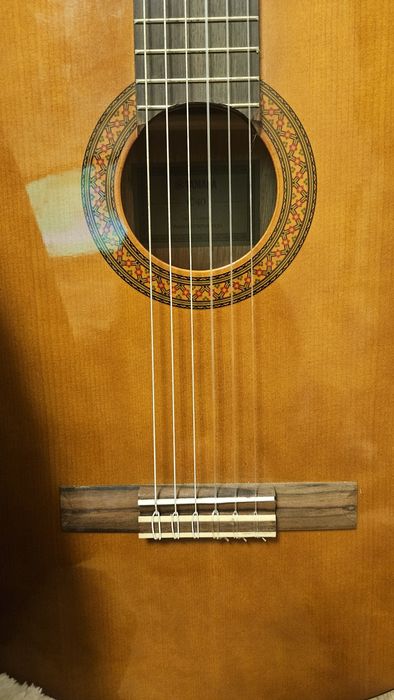 Продам гитару yamaha c40