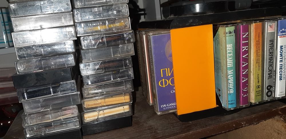 Грамофонни плочи аудио касети