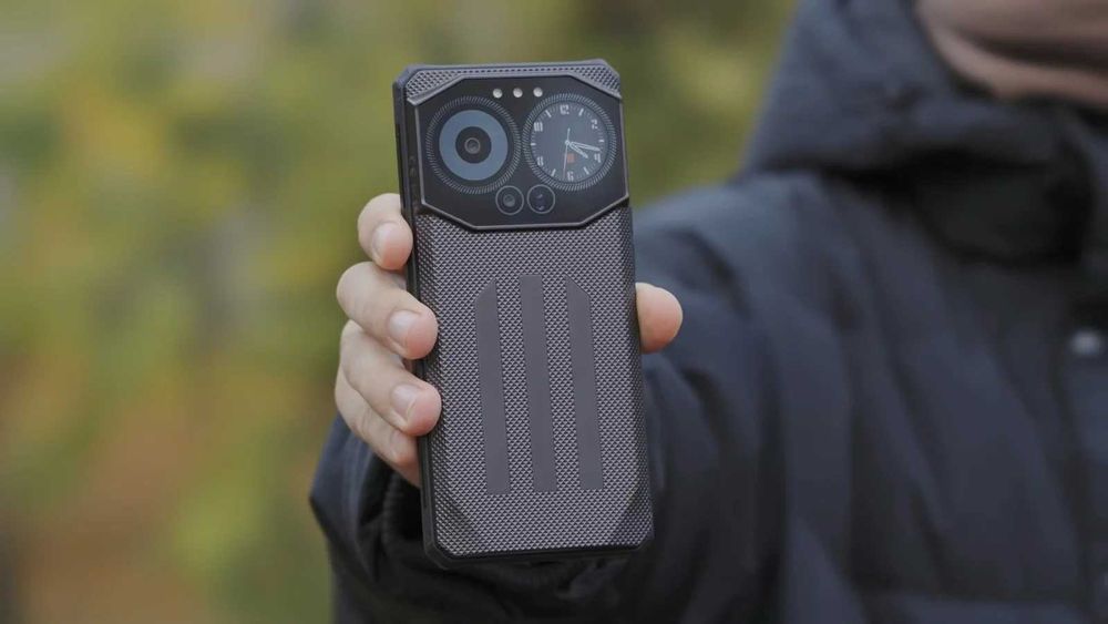 IIIF150 B3 20GB RAM 256GB ROM, 10800 mAh с IP68 защита