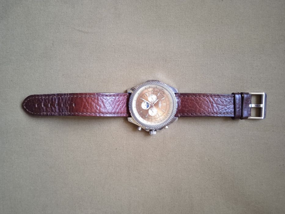 Часы BENTLEY Motors