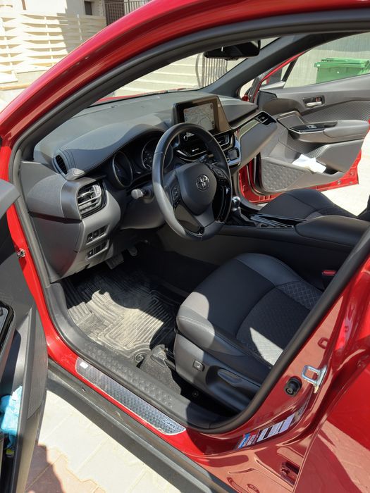 Toyota c-hr 2023 1.8L hybrid echipare Cult