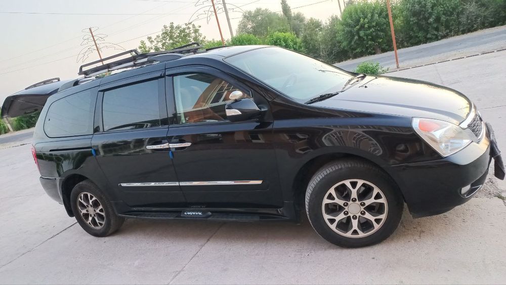 Kia carnival. 2011-yil.  4ta yangi balon.